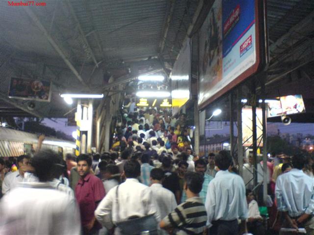 Crowded Andheri Station