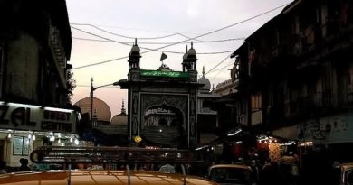 Mahim Dargah in Mumbai