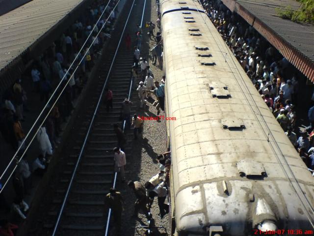 Mumbai Life - Crowded Local Trains